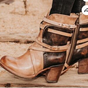 Freebird Boots Baker in Taupe Multi